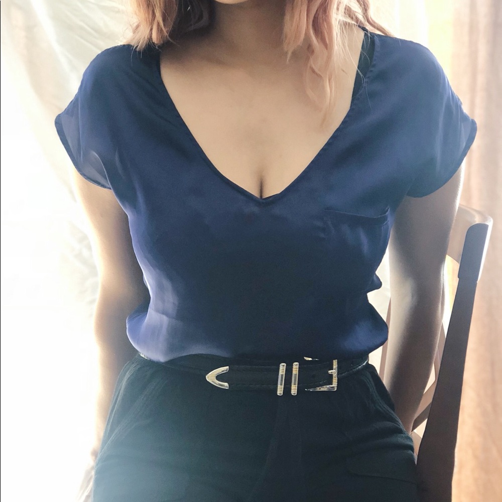 SOLD ✔️Vintage Royal blue silk blouse